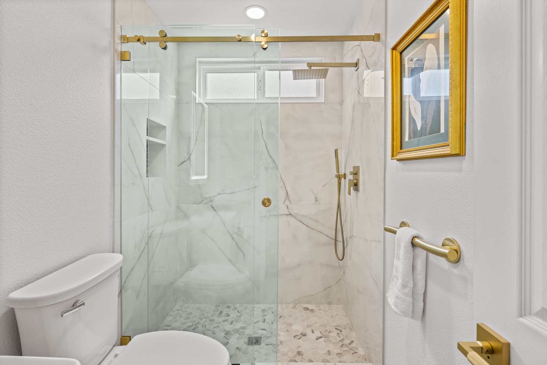 7 Signs It's Time for a Bathroom Upgrade