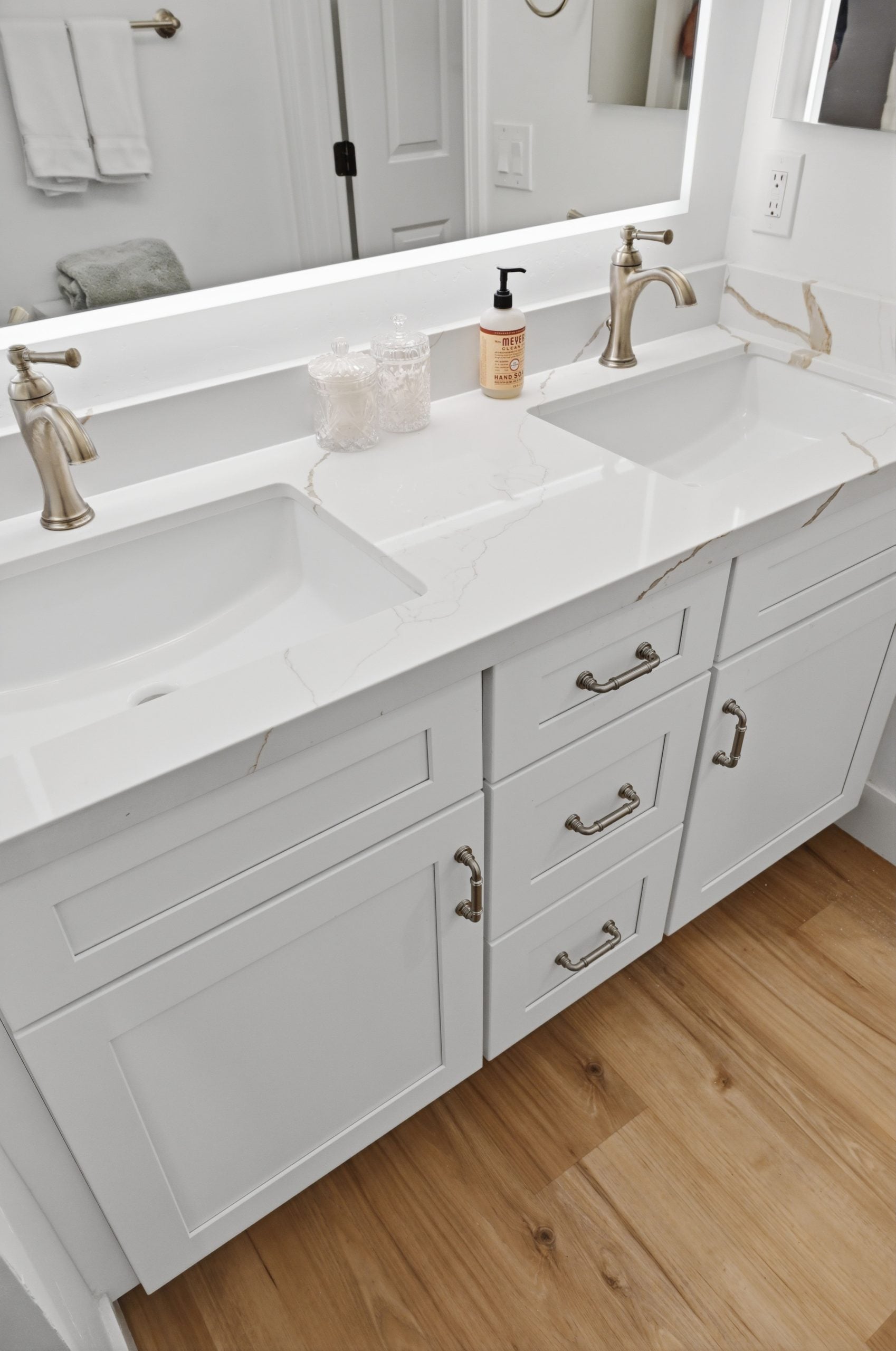 Donahue Drive - Double Vanity Angle Detail