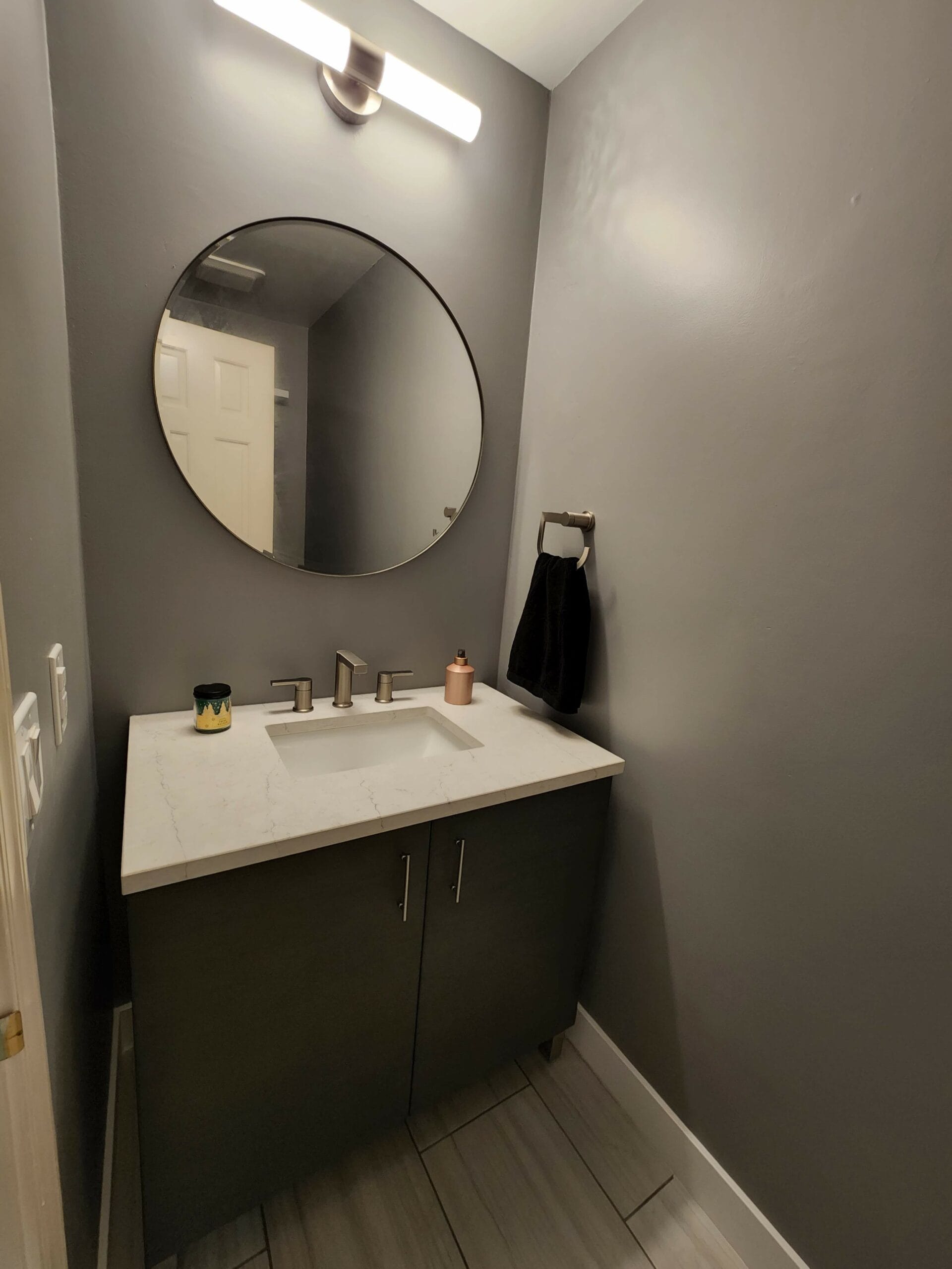 Modern Guest Bathroom Space – La Jolla CA