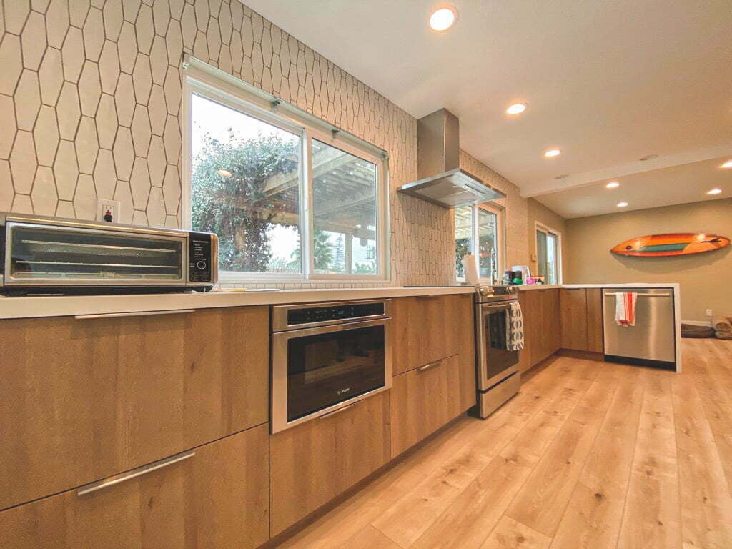 Open Concept Kitchen Island With Stove