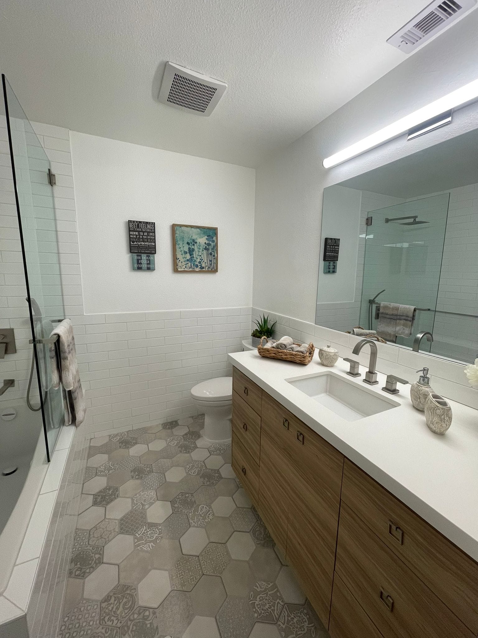 Stylish & Inviting Guest Bath Retreat – Poway, CA