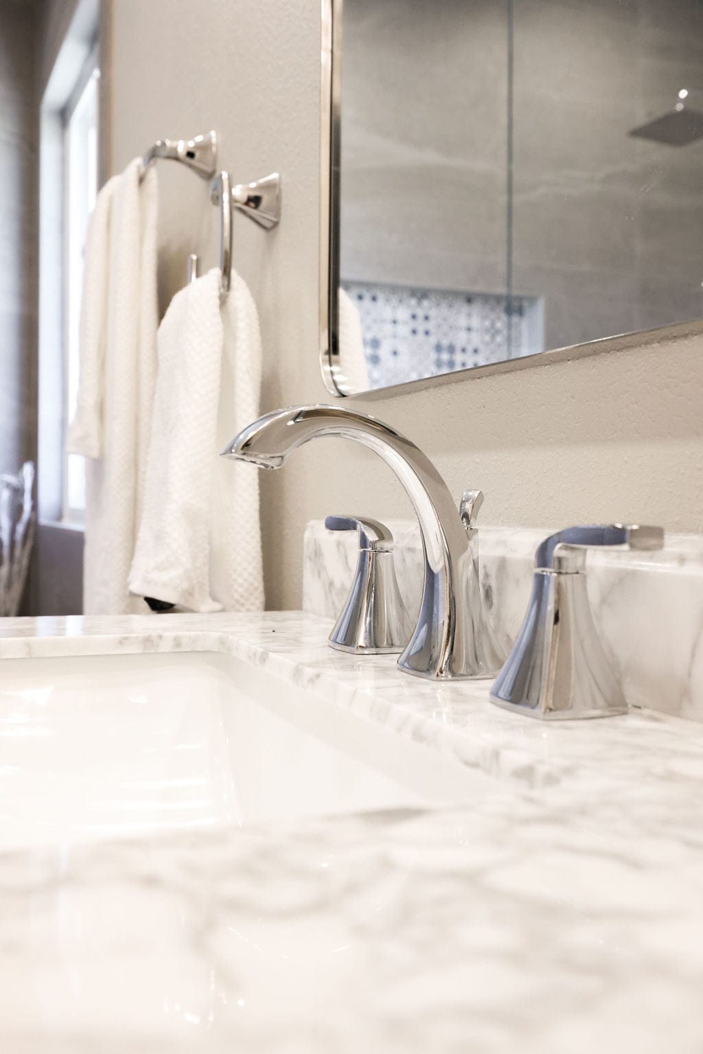 Santorini-Inspired Primary Bath – Sorrento Mesa