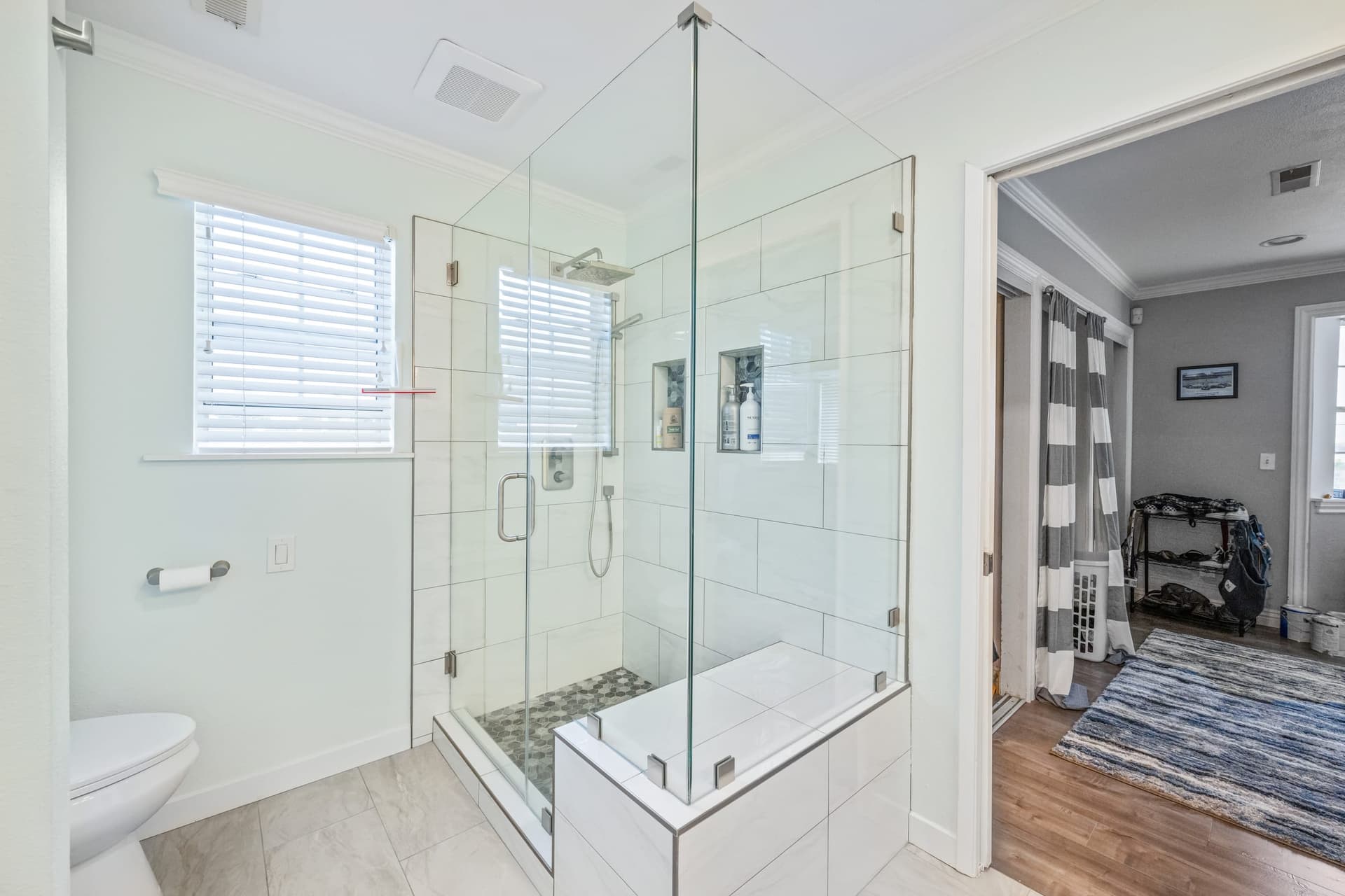 Walk-In Shower Installation Cost in San Diego (2026 Pricing Guide)