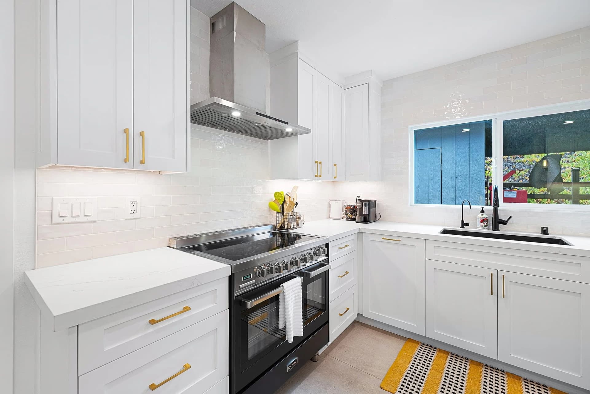 How to Maximize Space with a Small Kitchen Remodel in San Diego?