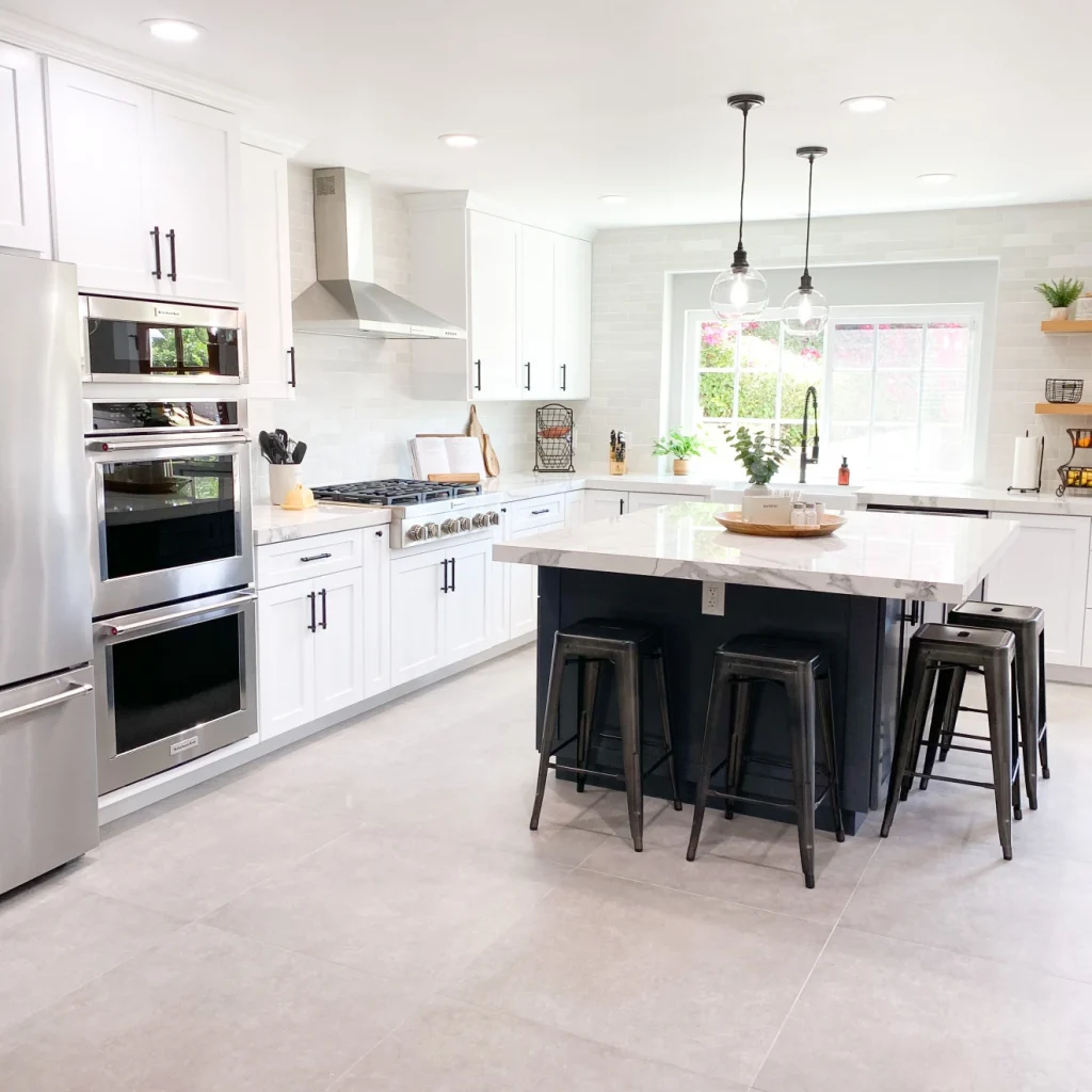 "7 Benefits of Hiring a Professional Kitchen Designer." 2 Kitchen Design Trends